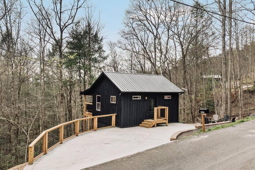 Honeymoon Couples Cabin Secluded, Hot Tub, Views Sevierville Bagian luar foto