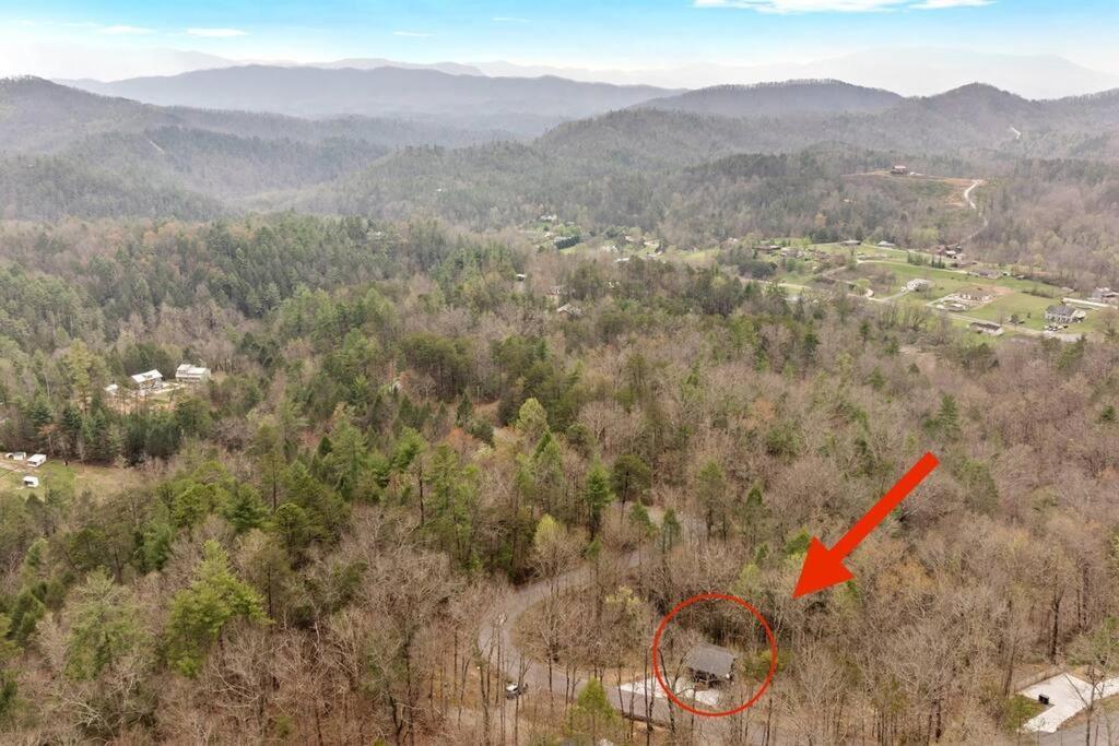Honeymoon Couples Cabin Secluded, Hot Tub, Views Sevierville Bagian luar foto