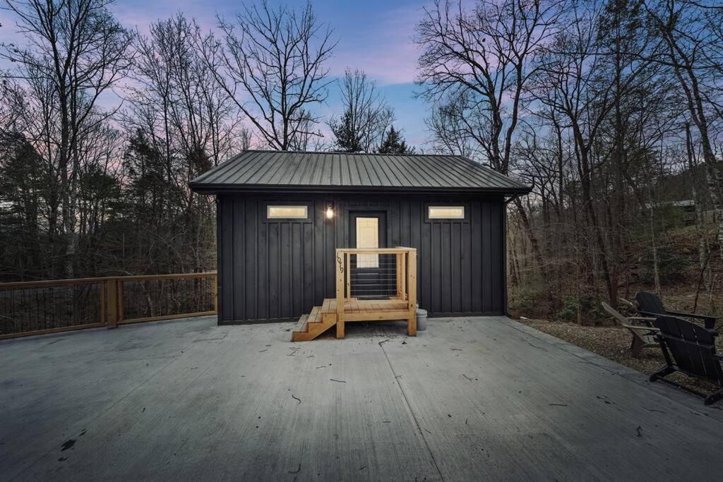 Honeymoon Couples Cabin Secluded, Hot Tub, Views Sevierville Bagian luar foto